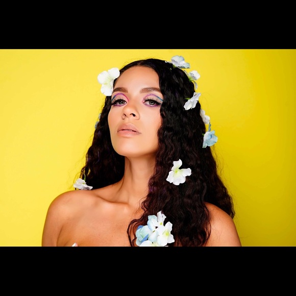 Meet your Posher, Yolanda - Picture 7 of 9